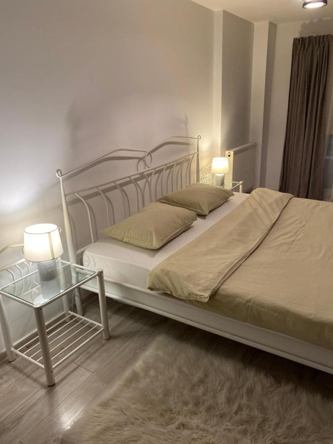 Apartament Ana Premium Apartamento Oradea Exterior foto