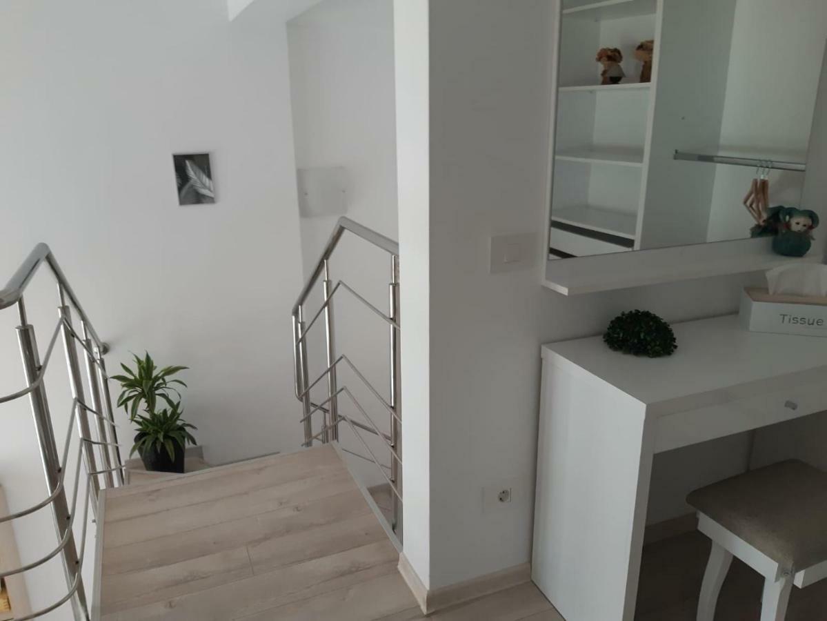 Apartament Ana Premium Apartamento Oradea Exterior foto
